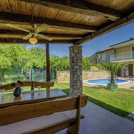 Holiday home Nikolina In - Haus Fuer 6 Personen Vodnjan