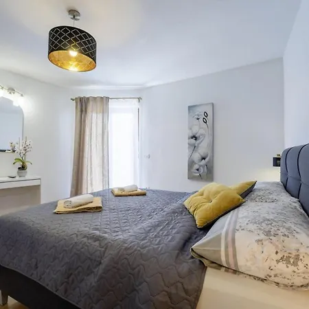 Nikolina In - Haus Fuer 6 Personen Vodnjan