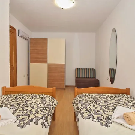 Feriehus Nikolina In - Haus Fuer 6 Personen Vodnjan